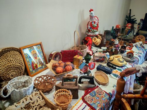 В Коргузе детям показали старинные предметы и напоили чаем из самовара