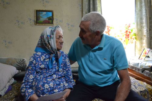 С 99-летием поздравили труженицу тыла Ольгу Редкову из Ташевки