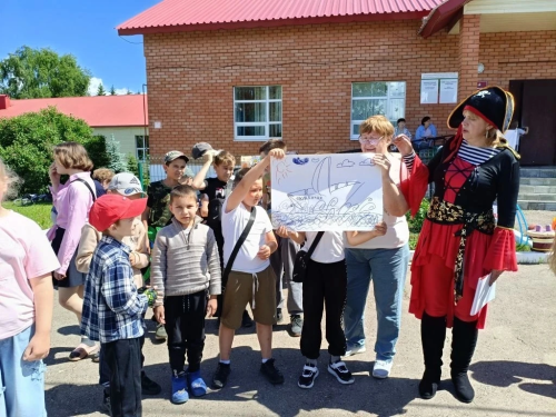 Макылда «Бу дөньяны без балаларга бүләк итәбез» чарасы узды