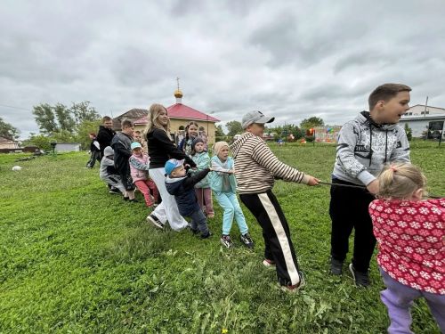 В Татарском Бурнашеве отметили День детей Сабантуем