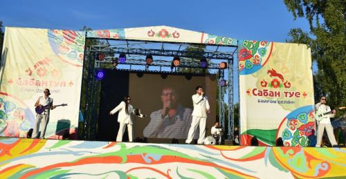 Ложки с яйцами, мешки и салют: как гуляли на Сабантуе в Верхнем Услоне