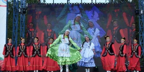 Ложки с яйцами, мешки и салют: как гуляли на Сабантуе в Верхнем Услоне
