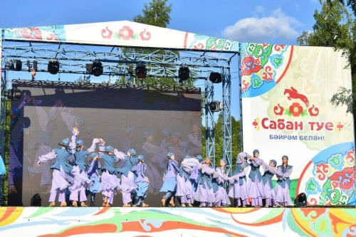 Ложки с яйцами, мешки и салют: как гуляли на Сабантуе в Верхнем Услоне