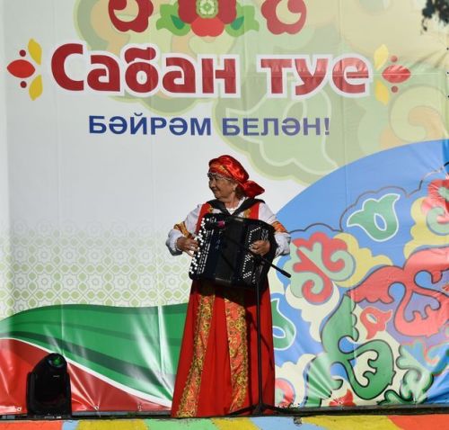 Ложки с яйцами, мешки и салют: как гуляли на Сабантуе в Верхнем Услоне