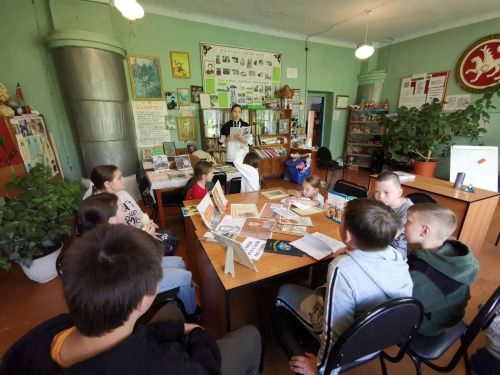 Кызыл Байракта Пушкин көненә шигърият һәм иҗат сәгате узды