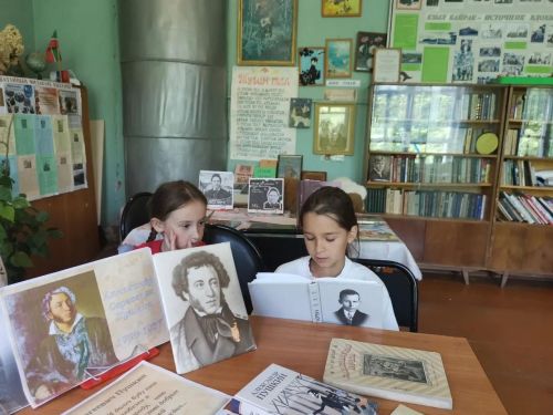 Кызыл Байракта Пушкин көненә шигърият һәм иҗат сәгате узды