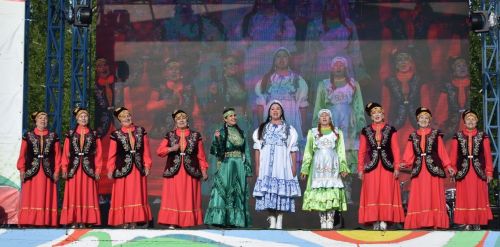 Ложки с яйцами, мешки и салют: как гуляли на Сабантуе в Верхнем Услоне