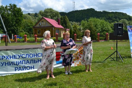Возвращение традиций: как в Макулове спустя 20 лет зазвучал праздничный набат