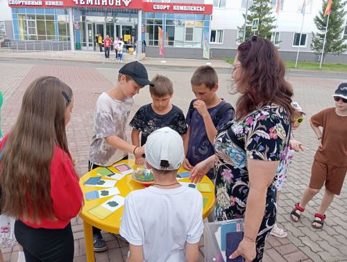 В Верхнем Услоне дети и родители играли в литературный калейдоскоп