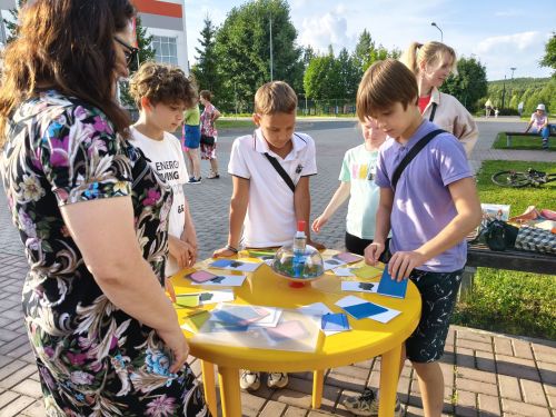 В Верхнем Услоне дети и родители играли в литературный калейдоскоп
