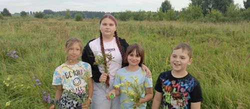 Кильдеевские дети создали букеты на мастер-классе в День флориста