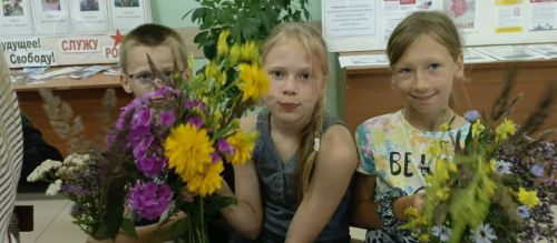 Кильдеевские дети создали букеты на мастер-классе в День флориста