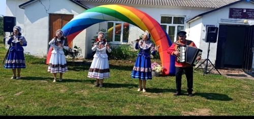 В Кировском СДК прошёл музыкальный праздник с песнями и танцами