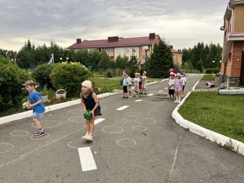 “Каенкай” балалары көнне спорт уеннарына багышладылар