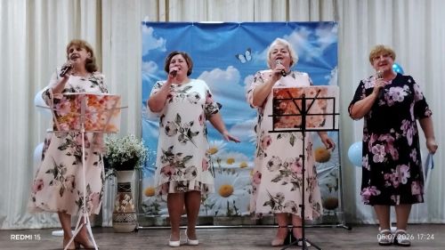 Концерт «Ромашковое счастье» в честь Дня семьи объединил жителей Макулова