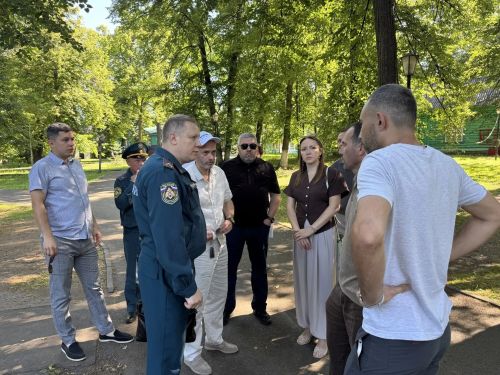 Евгений Варакин и глава минмолодежи РТ оценили подготовку лагеря «Дзержинец»