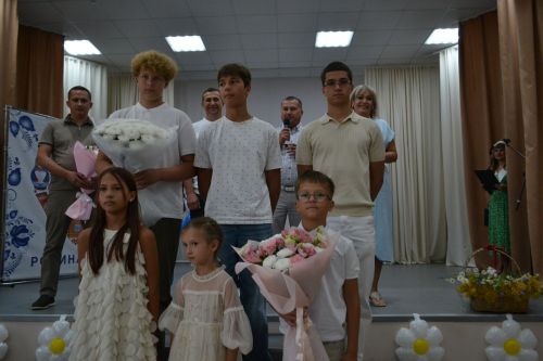 Семейный кодекс Карасевых: 48 лет под защитой любви