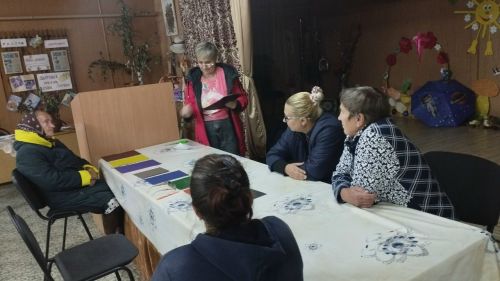 В Ямбулатове прошла программа «Цвет.Эмоции.Здоровье» для пенсионеров
