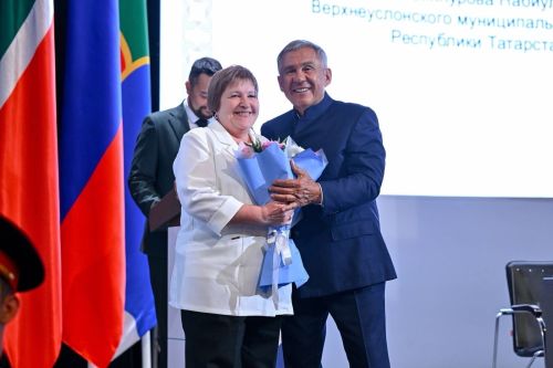 Ольга Иванова из Верхнего Услона стала Заслуженным учителем Татарстана