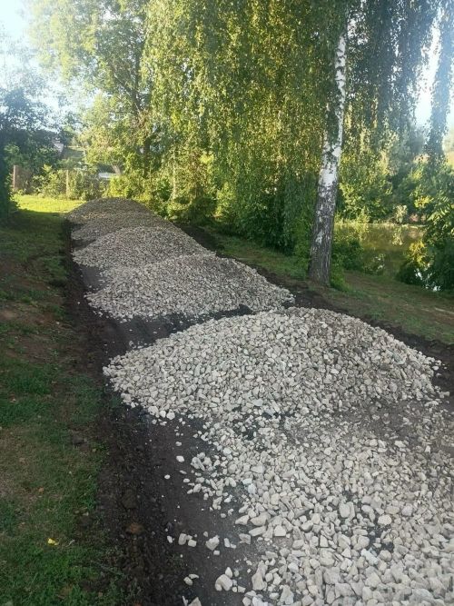 В Шеланге стартовало строительство дорог на двух улицах