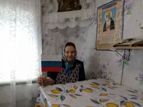Мастер-класс «Три символа флага» прошёл в «Островке надежды»