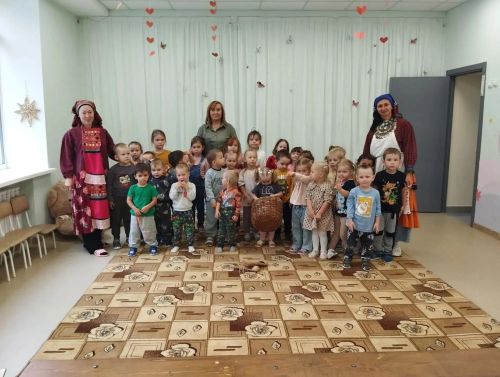 Балалар мәдәниятебезнең күптөрлеге белән таныштылар