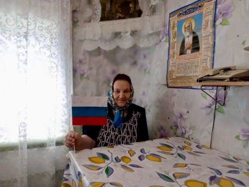 Подопечные «Островка надежды» участвовали в мастер-классе ко Дню флага России