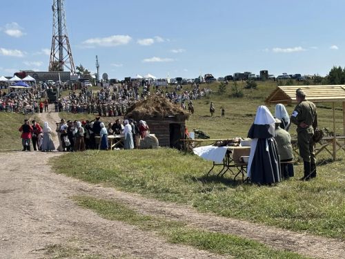 В Верхнем Услоне прошёл исторический фестиваль с реконструкцией боёв 1918 года