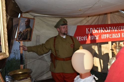 В Верхнем Услоне прошёл исторический фестиваль с реконструкцией боёв 1918 года