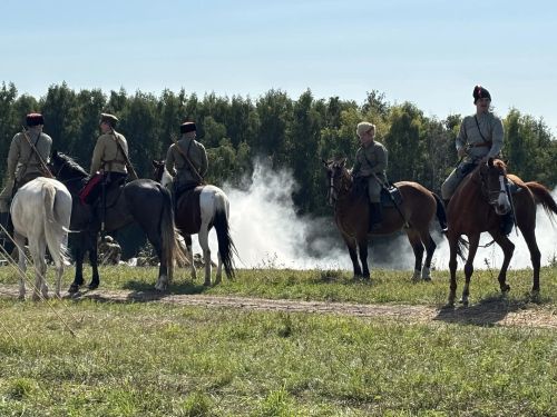 В Верхнем Услоне прошёл исторический фестиваль с реконструкцией боёв 1918 года