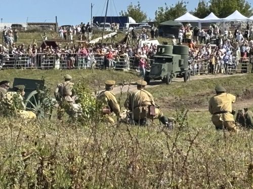 В Верхнем Услоне прошёл исторический фестиваль с реконструкцией боёв 1918 года