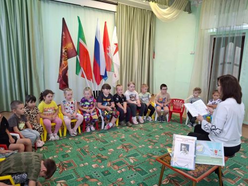 Балалар Виталий Бианки иҗаты белән таныштылар