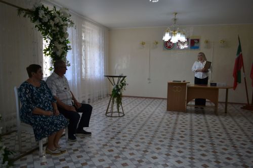 Супруги Скаредновы раскрыли секрет счастья в день золотой свадьбы