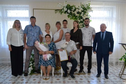 Супруги Скаредновы раскрыли секрет счастья в день золотой свадьбы