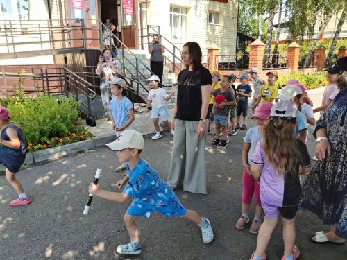 Балалар Светофор көнен кызыклы һәм файдалы үткәрделәр