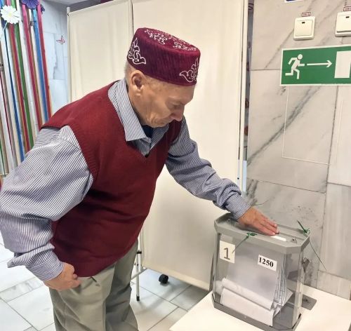 95-летняя труженица тыла проголосовала в Верхнеуслонском доме-интернате