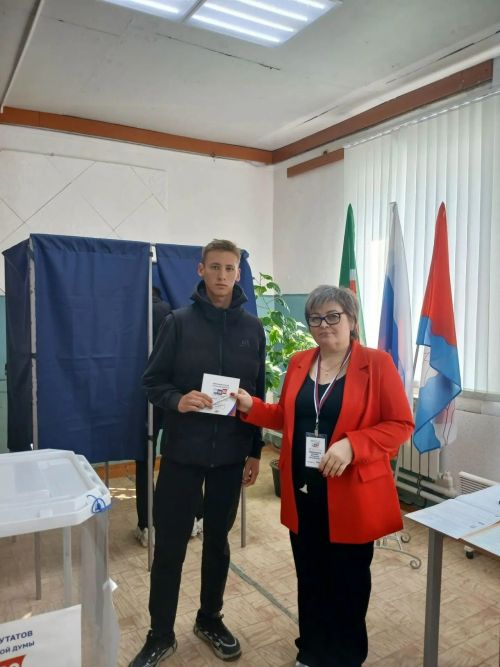 Молодёжь села Макулово приняла активное участие в выборах депутатов Госдумы