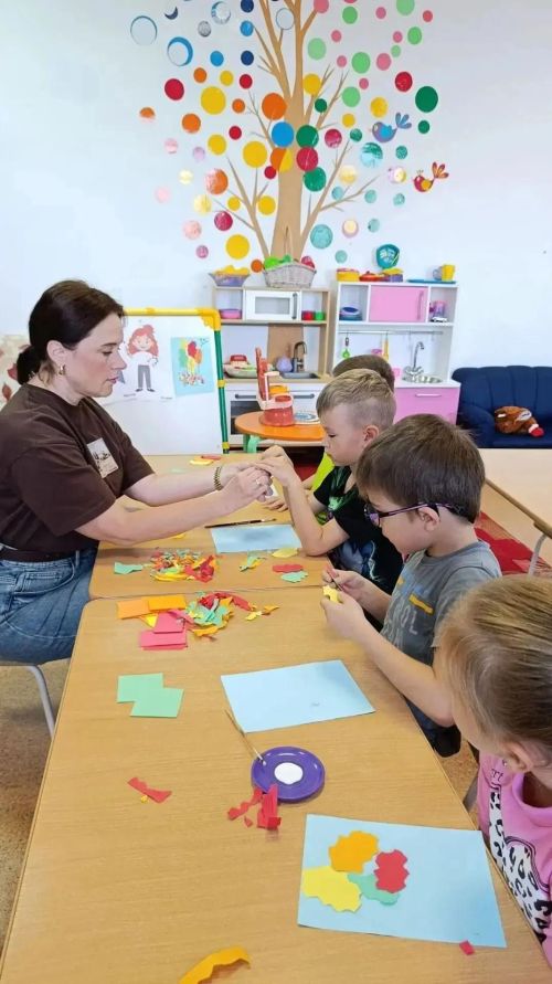 Кечкенә экологлар урманнарны сакларга өйрәнәләр