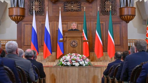 Минниханов отметил важность поддержки педагогов Татарстана