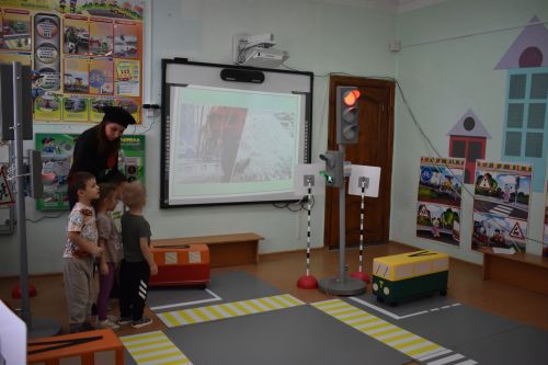 В Верхнем Услоне прошел конкурс "Зеленый огонек"