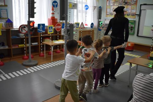 В Верхнем Услоне прошел конкурс "Зеленый огонек"