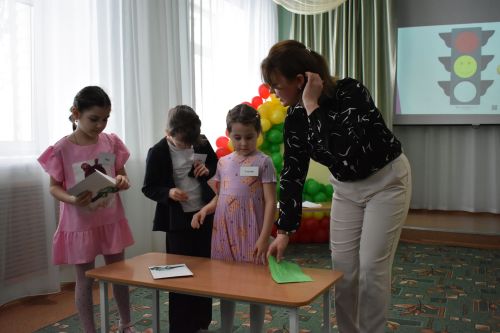 В Верхнем Услоне прошел конкурс "Зеленый огонек"