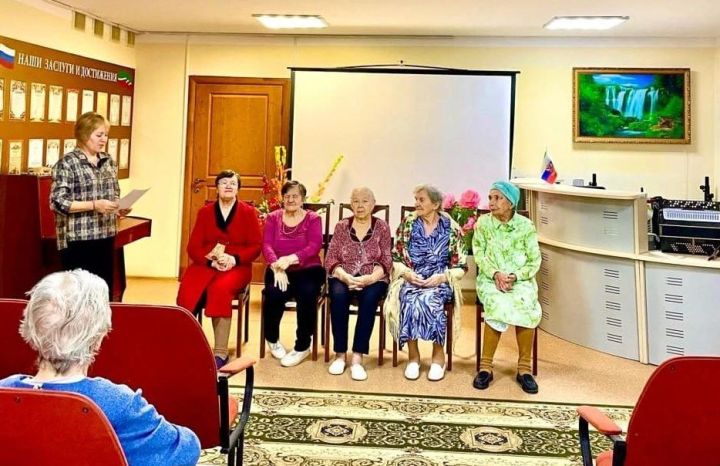 Өлкәннәр һәм инвалидлар интернат-йортында Әниләр көненә багышланган чаралар узды