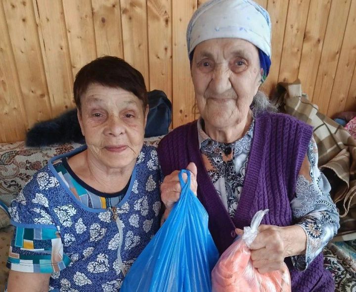Ватан авылында ветеранны бәйрәмнәр белән котладылар