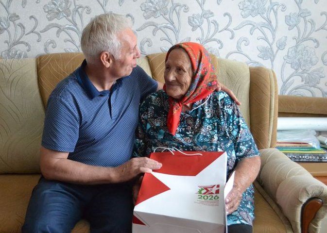 Секрет бодрости от Клавдии Меняйло: 97 лет, огород и отпуск за Уралом