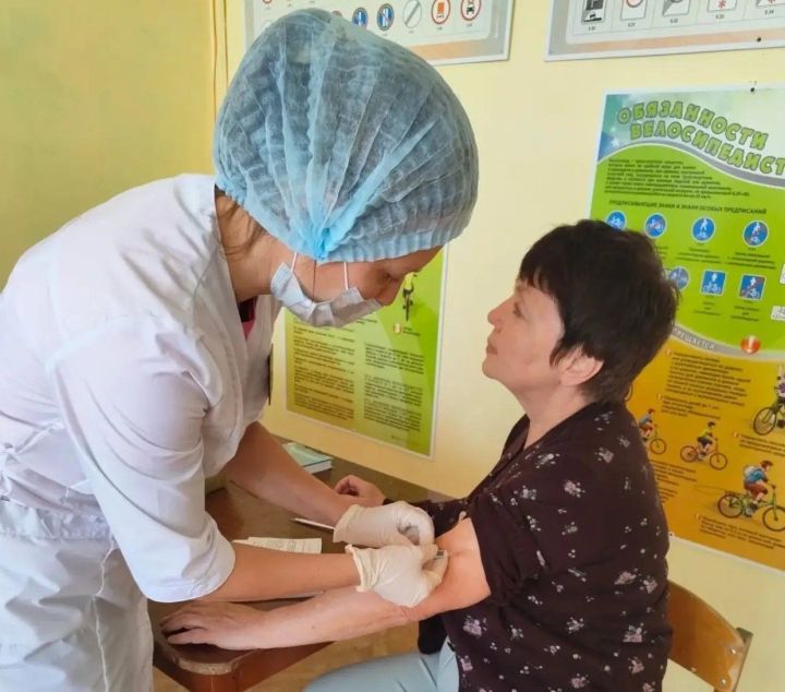 Жители Верхнеуслонского района могут пройти вакцинацию на избирательных участках
