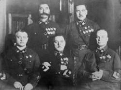 В этот день в 1935 году в Красной Армии были введены персональные воинские звания