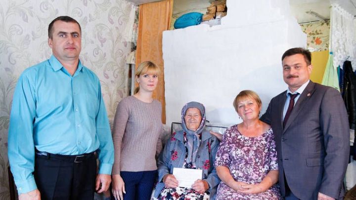90 лет исполнилось еще одной жительнице Верхнеуслонского района