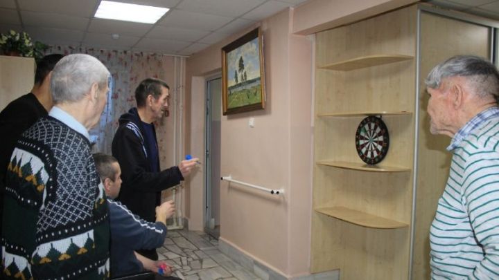 В Верхнеуслонском доме-интернате для престарелых и инвалидов прошли соревнования по игре дартс