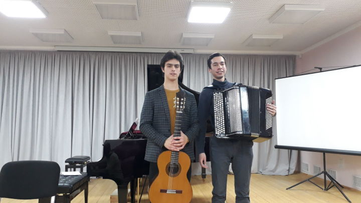 В Верхнеуслонской ДШИ состоялся концерт студентов Казанской консерватории